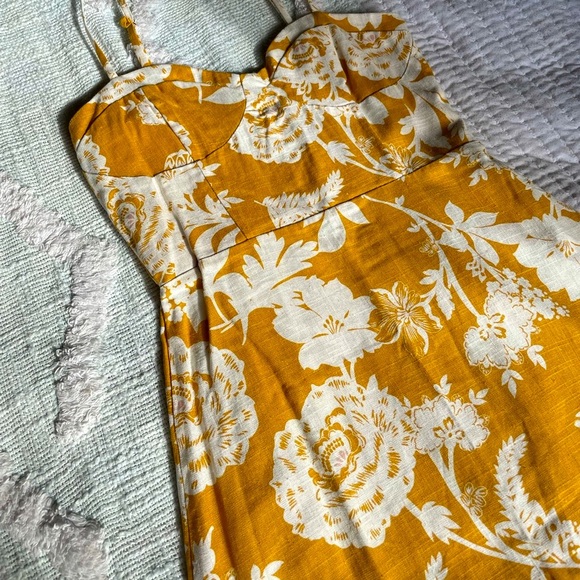 NWOT Yellow Mod 1960’s Style Dress - Picture 4 of 8